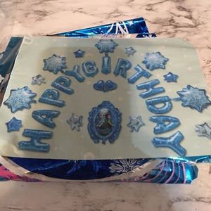 Elisa frozen Happy Birthday balloon decoration